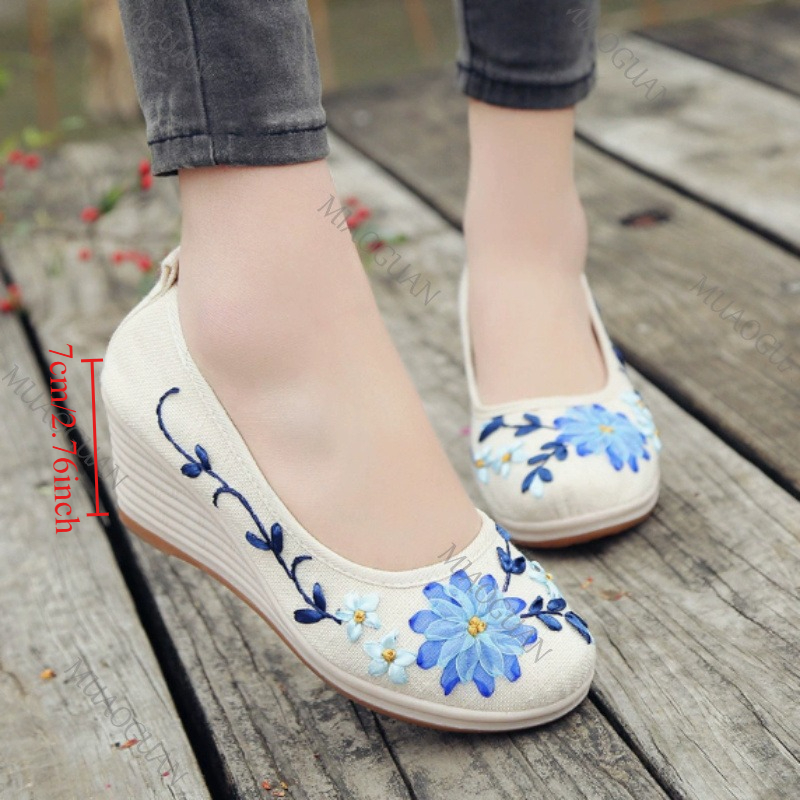 Vintage Fashion Heels - İşlemeli Kadın Konforlu Platform Topuklu Ayakkabılar