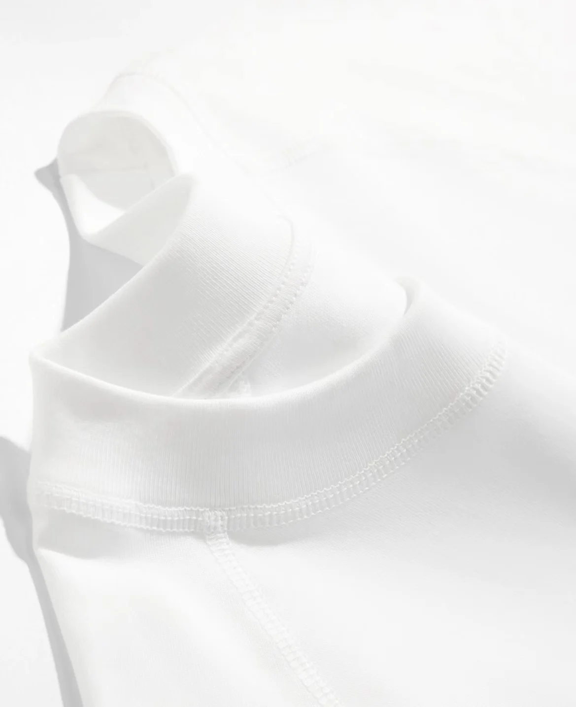 Beyaz Yazılı Siyah Tişört, vin - Vintage Fashion Font incelemesi ve fiyatı