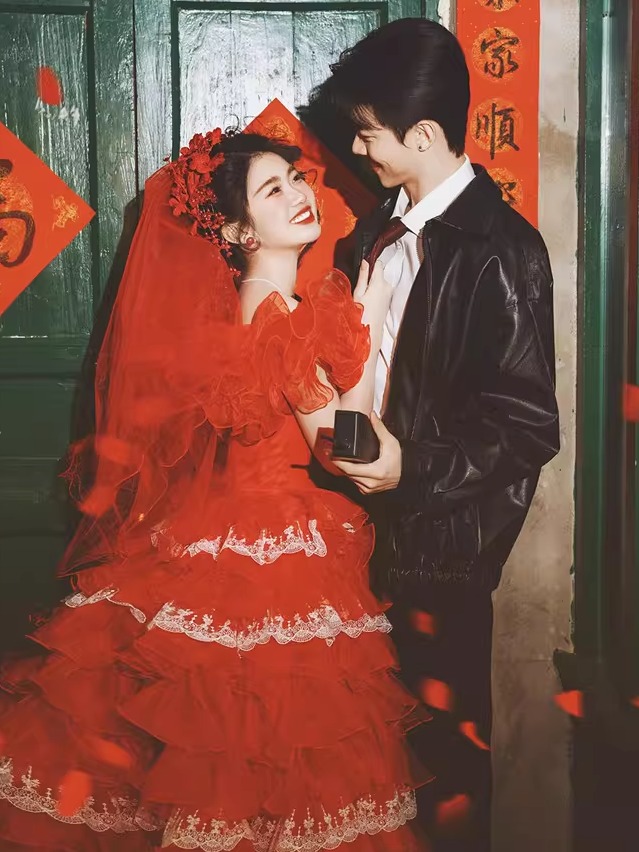 Kırmızı Vintage Sokak Stili Ge - Vintage Fashion Photographers incelemesi ve fiyatı
