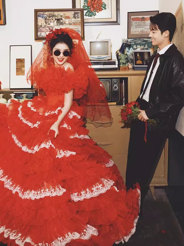 Kırmızı Vintage Sokak Stili Ge - Vintage Fashion Photographers incelemesi ve fiyatı