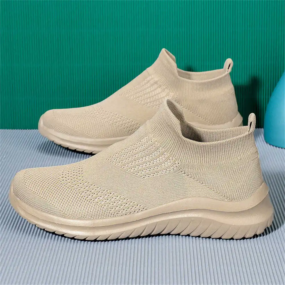 Bej Yumuşak Yeni Yenilik Tenis - Vintage Fashion Resale incelemesi ve fiyatı